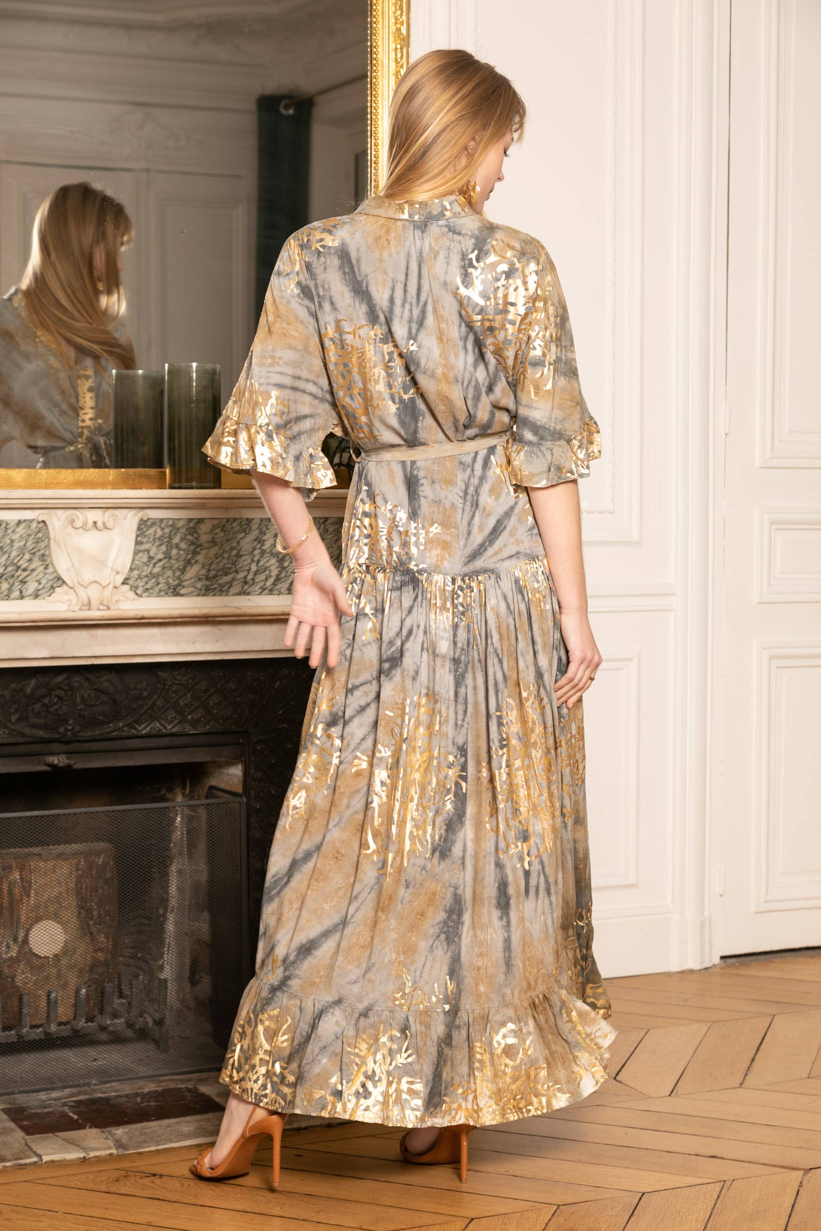 grijs Kimono met goudkleurige print voor groothandel op Faire2