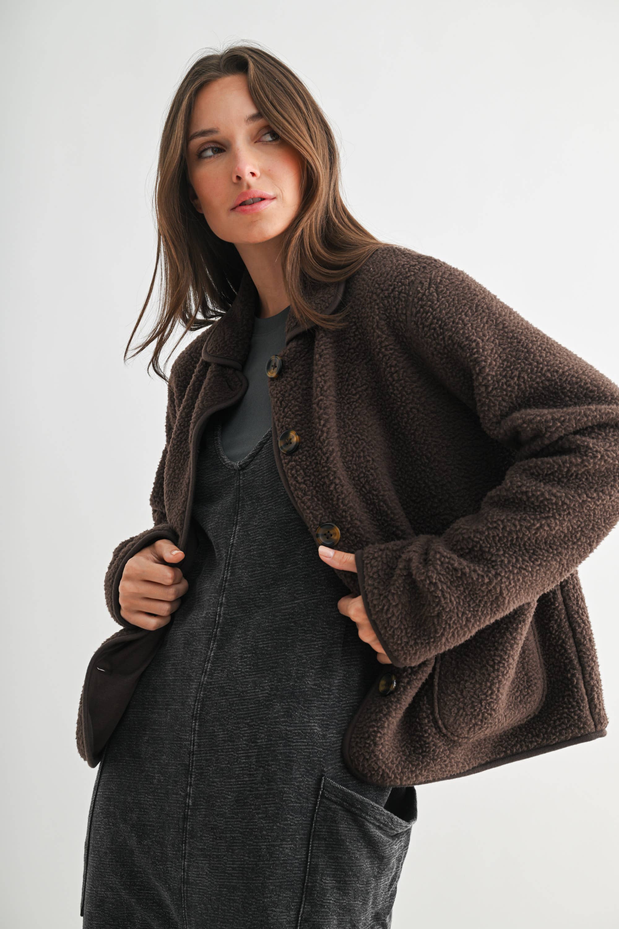 Mono B - Vente Veste – femme - Veste Sherpa à boutons Frostline5