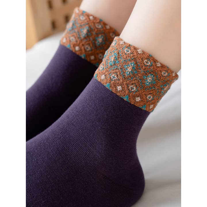 Tourtiwi – Engroshandel Strømper - Dame – Kvinders retro farveblokkerede blomstrede enkle mellemstrømper5