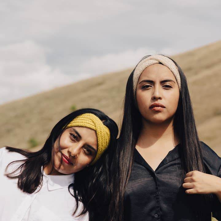 Awamaki - Wholesale Fashion Headband - Women's - Wayra Twist Headband14