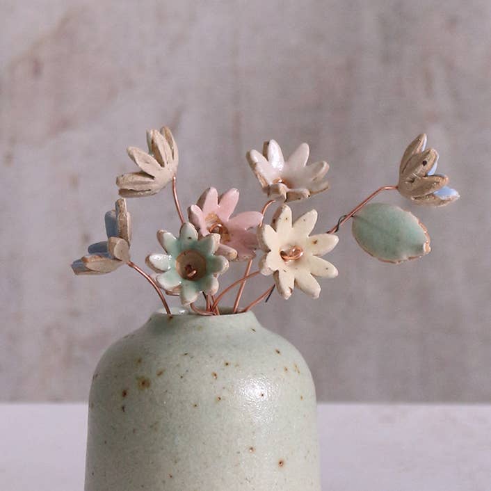 Habulous - Wholesale Artificial Flowers - Small Daisy Ceramic Flower Stems1