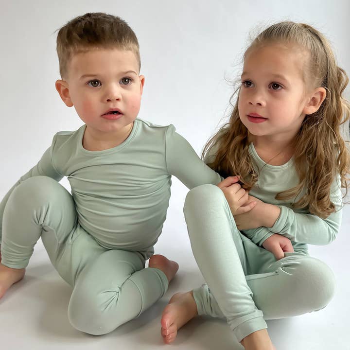 tiny knot co. - Wholesale Sleepwear Set - Kids - Soft TENCEL Modal Toddler, Kids 2-Piece Pajamas, Sage Green1