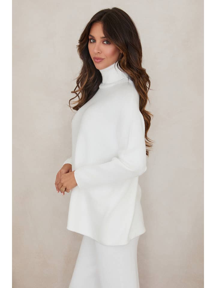 MILIO MILANO - Wholesale Knitted jumper – Women′s - VISCOSE LONG SLEEVE TURTLENECK SWEATER (330115/27760)1