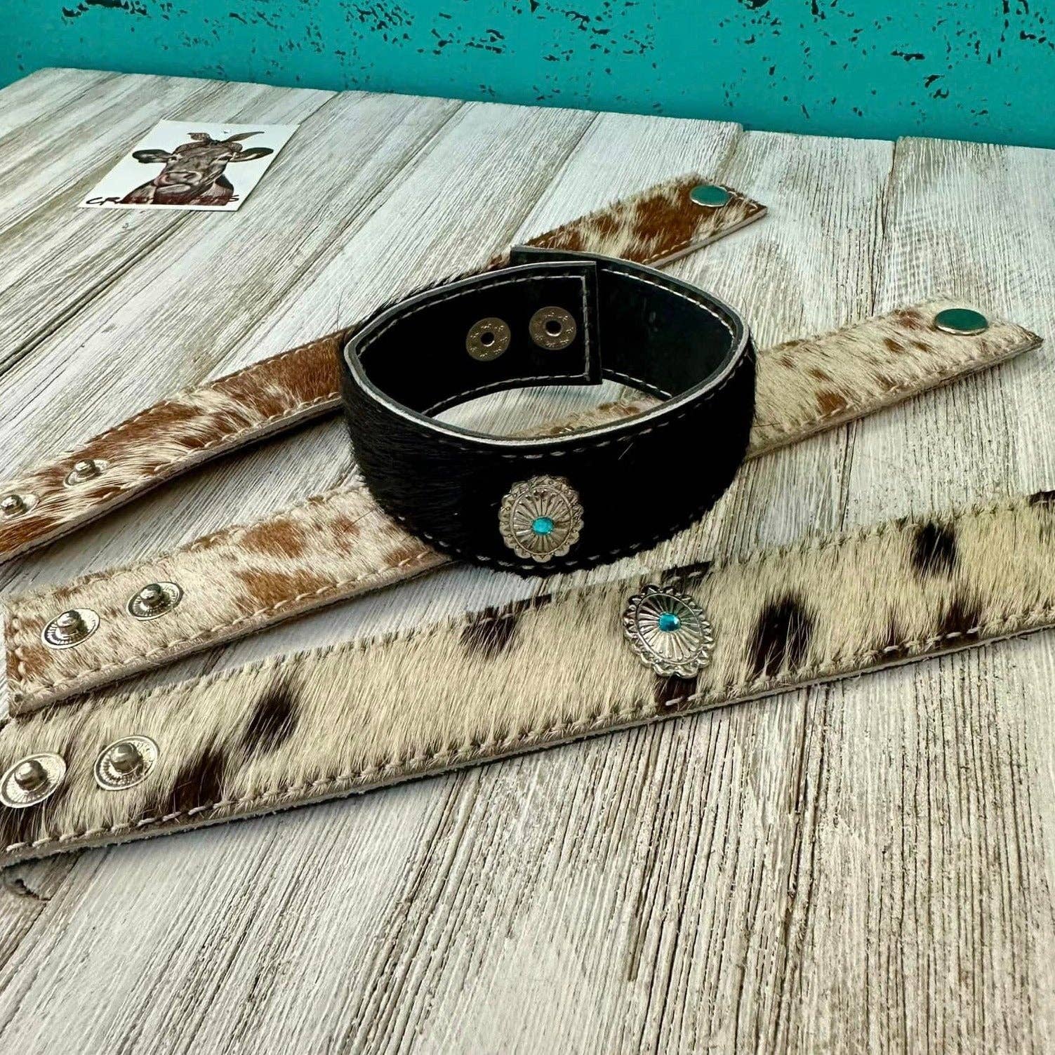 Crazy Heifers Wholesale - Wholesale Manchet-armband - Manchetarmband van koeienhuid1