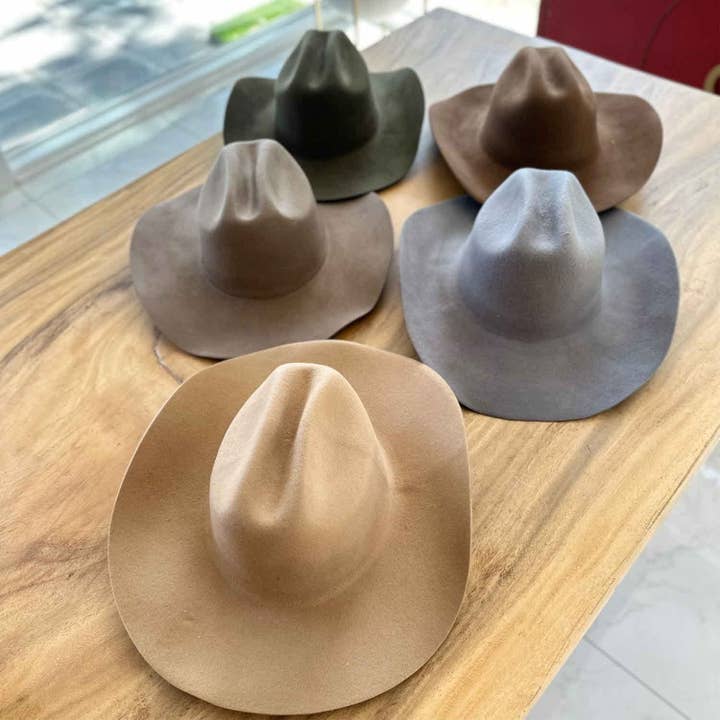 Queens INC - Wholesale Cowboy Hat - Women's - Premium Cattleman Cowboy Hat made from 100% Australian wool