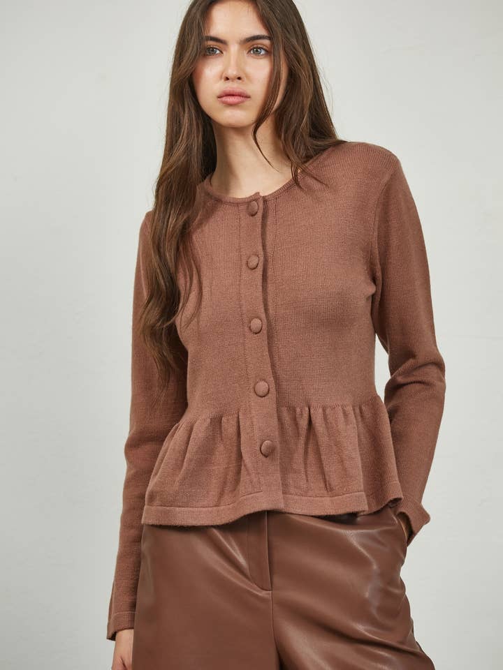 Knap-ned Peplum Sweater Cardigan Top for engroshandel hos Edit by Nine