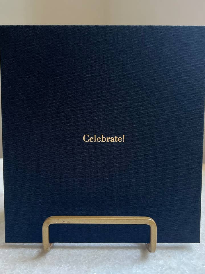 Black « Celebrate » pour la vente par CORCARDS