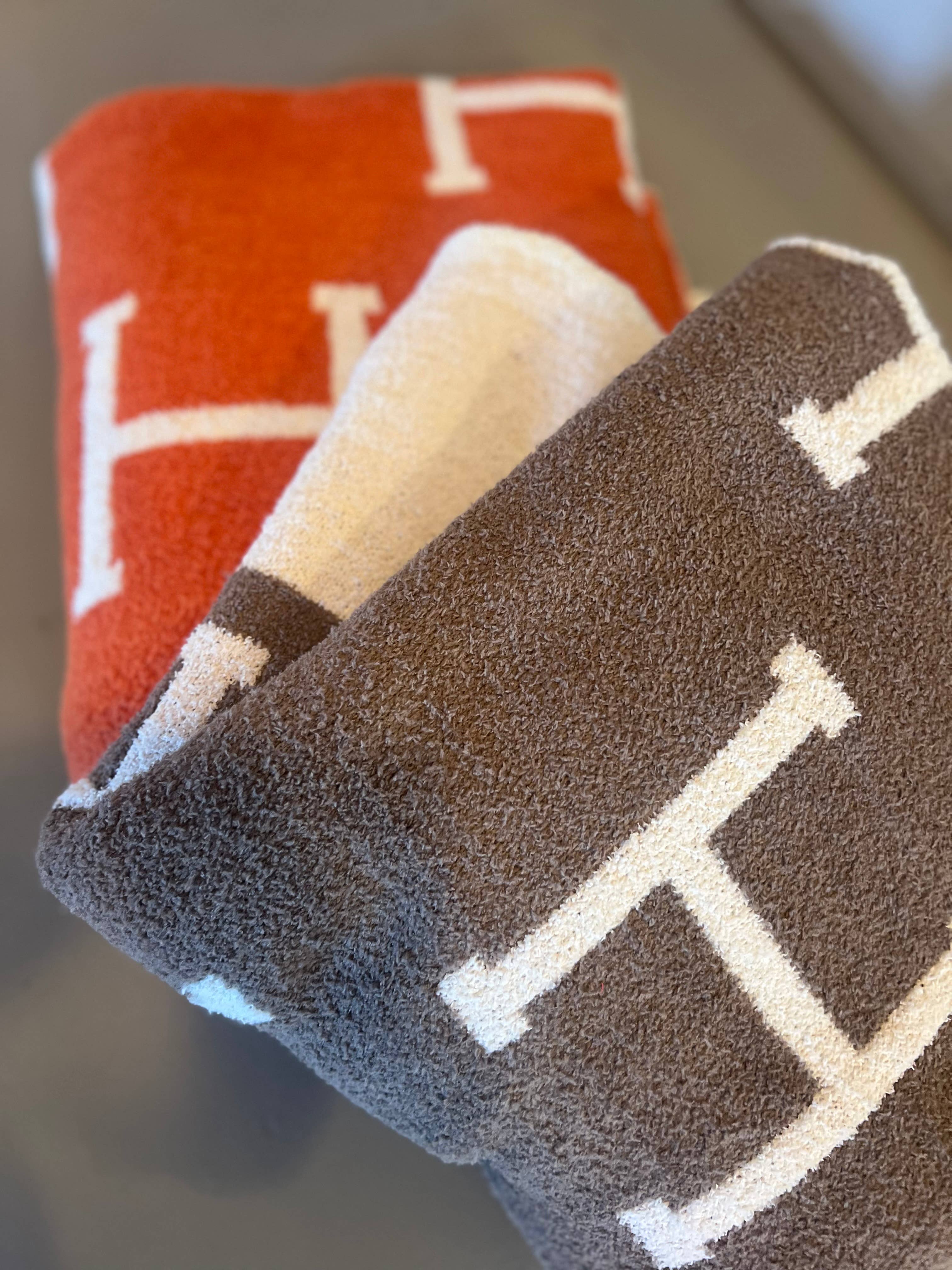 Karli Buxton - Wholesale Throw Blanket - Valentine Hermès Inspired Blanket! 2