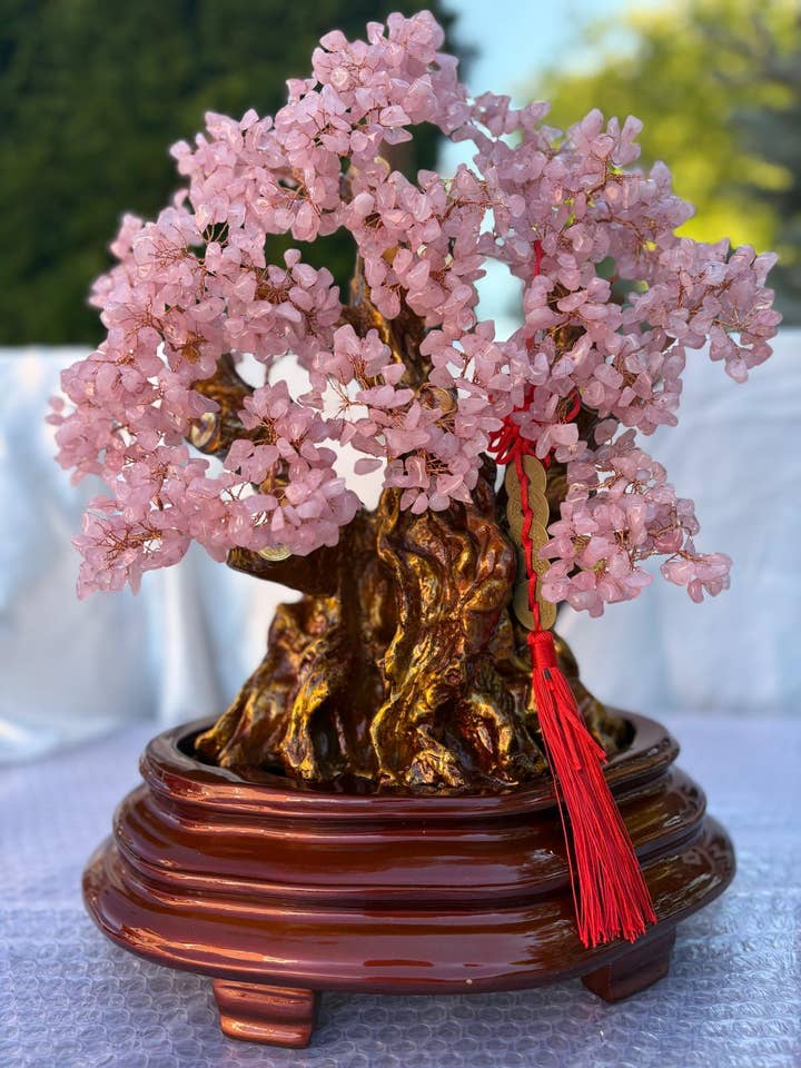 Arbre en pierre précieuse de quartz rose Feng Shui pour la vente par jiomind