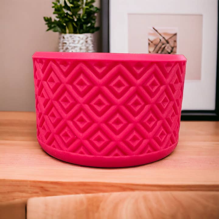 Valentine's Pink DIAMONDS Silikone Tumbler Boot for engroshandel hos Olive Lane Accessories