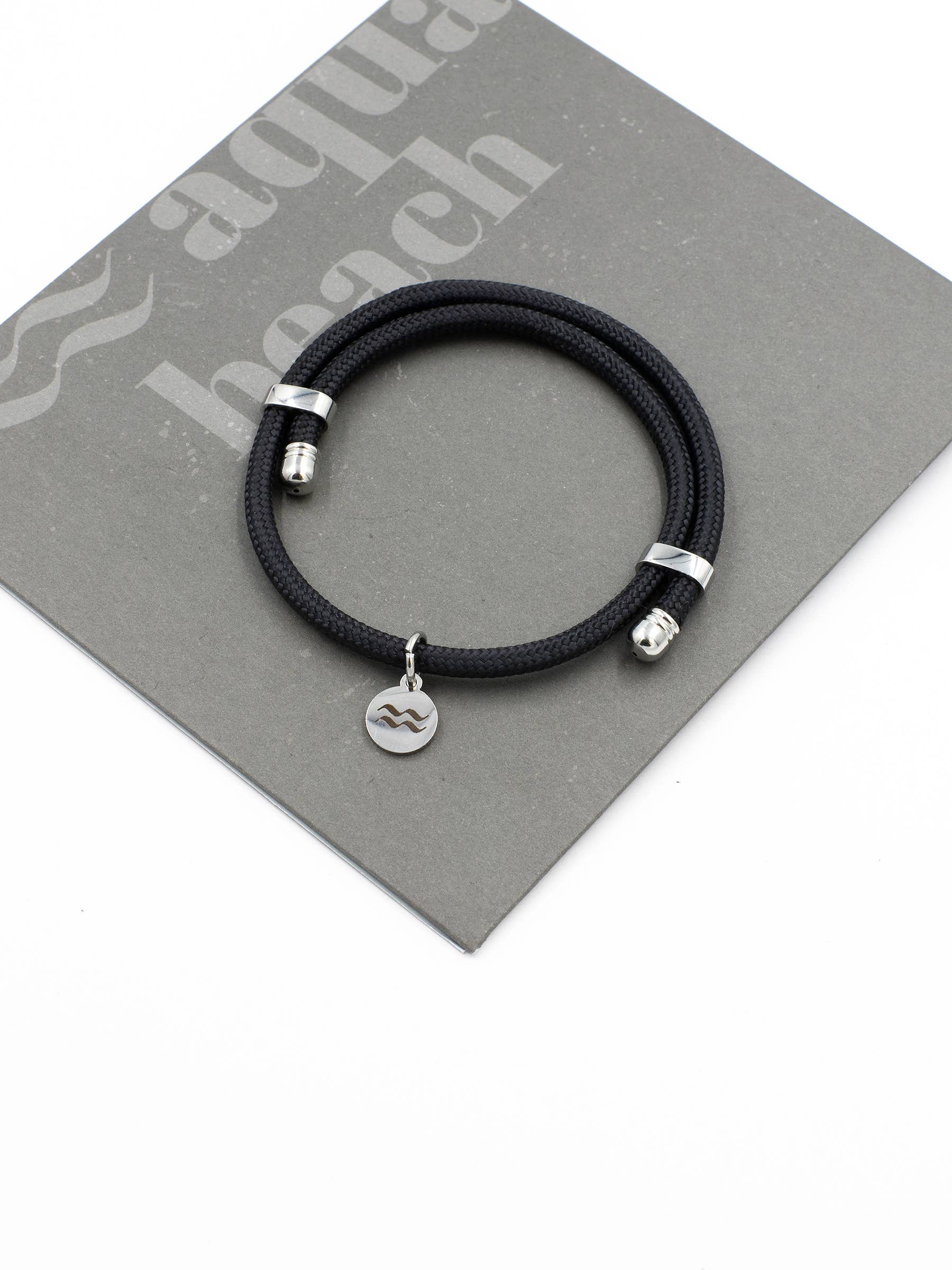 The Sea Shed Ltd – Großhandel Armreif – AQUA BEACH Verstellbares Armband STÄNDER - RECYCELTES PLASTIK x 246