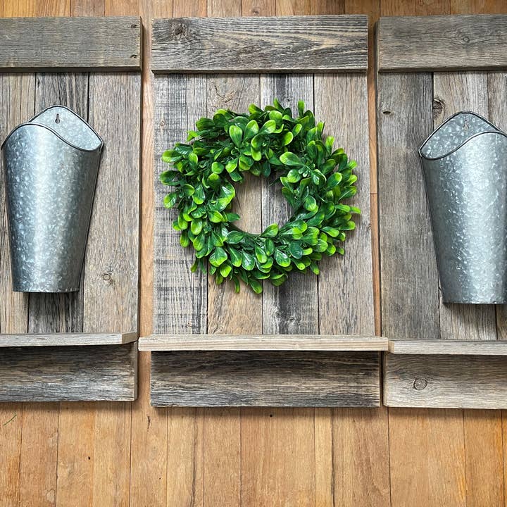 Décor mural Shutter pour la vente par Designs By Kate