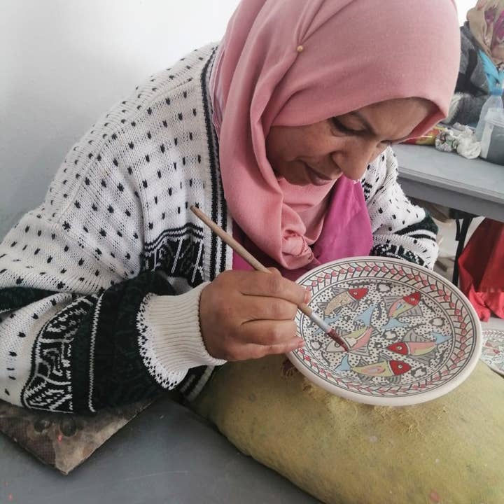 Sobremesa – wholesale Dippskål – Blå fisk handmålad keramisk Tapas Chip & Dip Server5