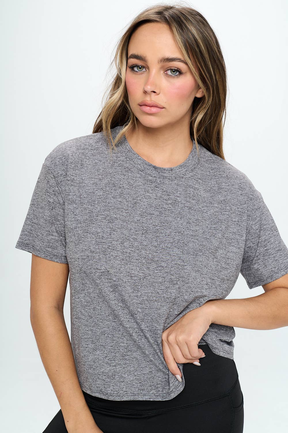 Knit Riot – Engroshandel T-shirt – til kvinder – Kortærmet Boxy Cropped Tee30