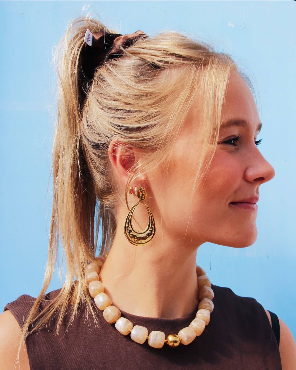 Bazou - Wholesale Dangle Earrings - Statement earring crafted drop1