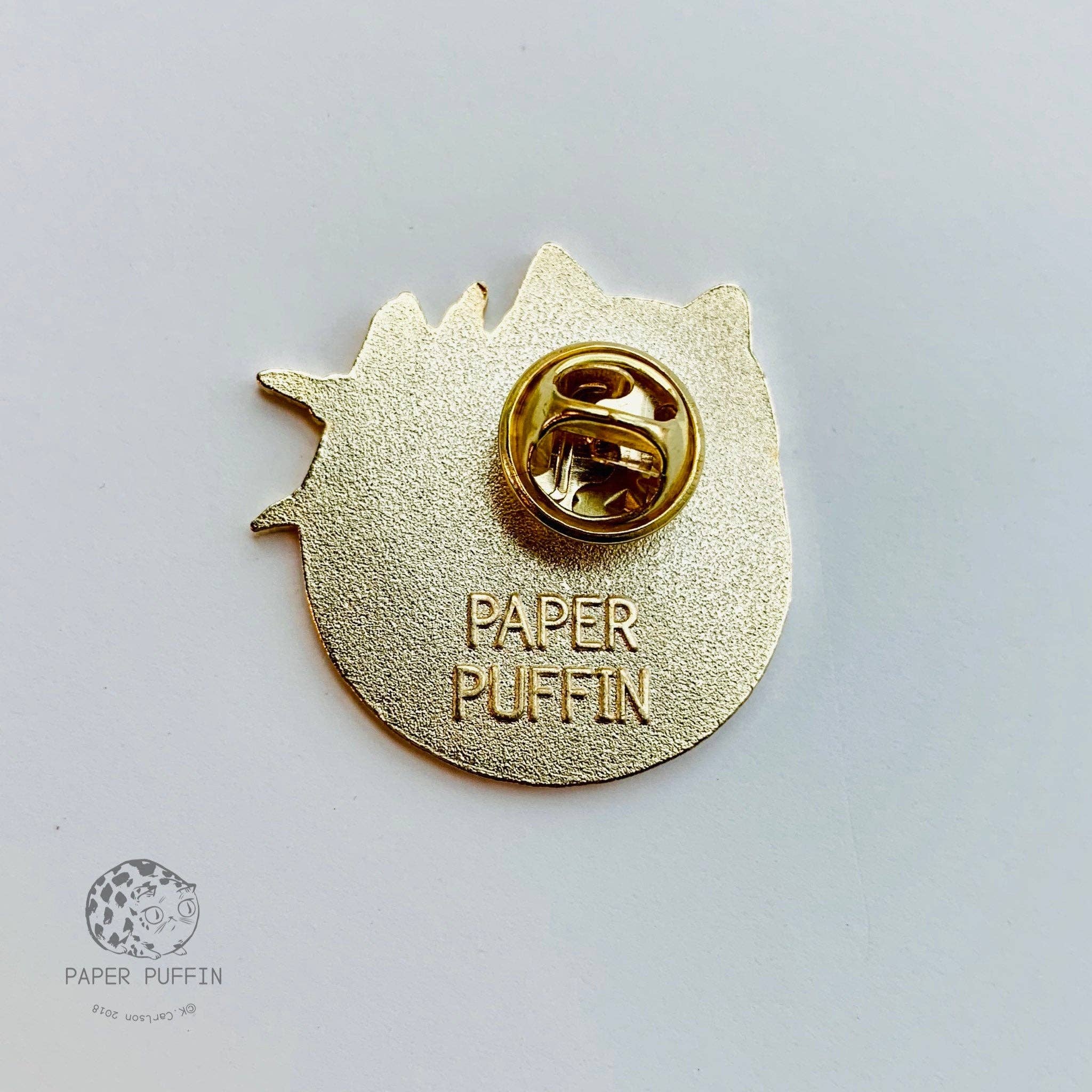 Paper Puffin - Wholesale Lapel Pin/Button - Cannabis Cat Enamel Pin3