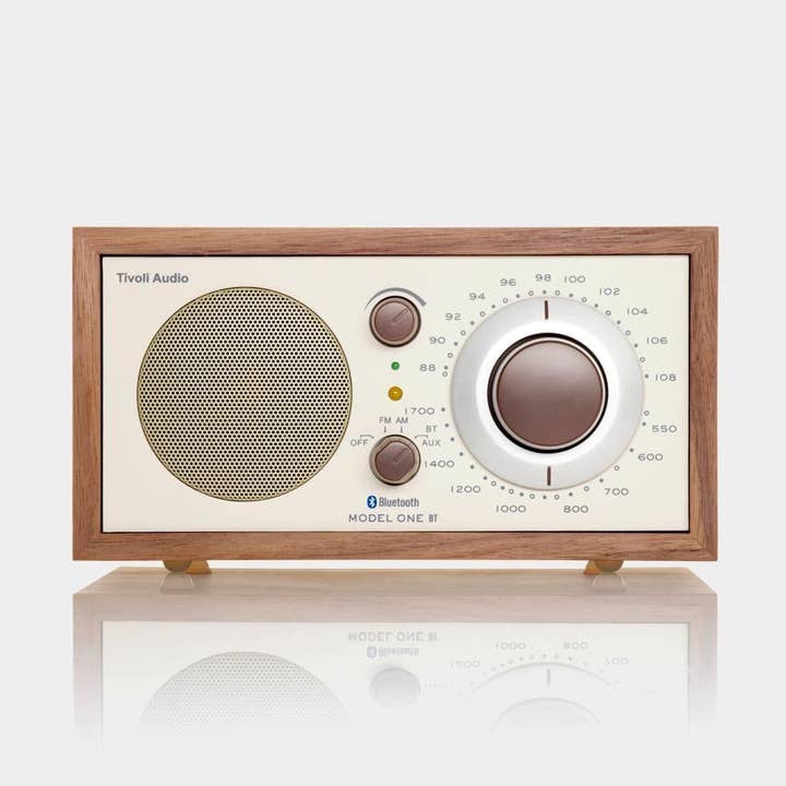 Modell One BT handgjord trä Bluetooth-högtalare för wholesale av Tivoli Audio