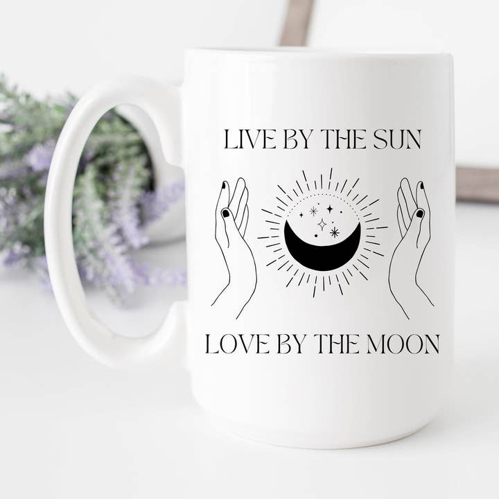 Live by the Sun Love by the Moon 15oz kaffemuggar för wholesale av SheMugs