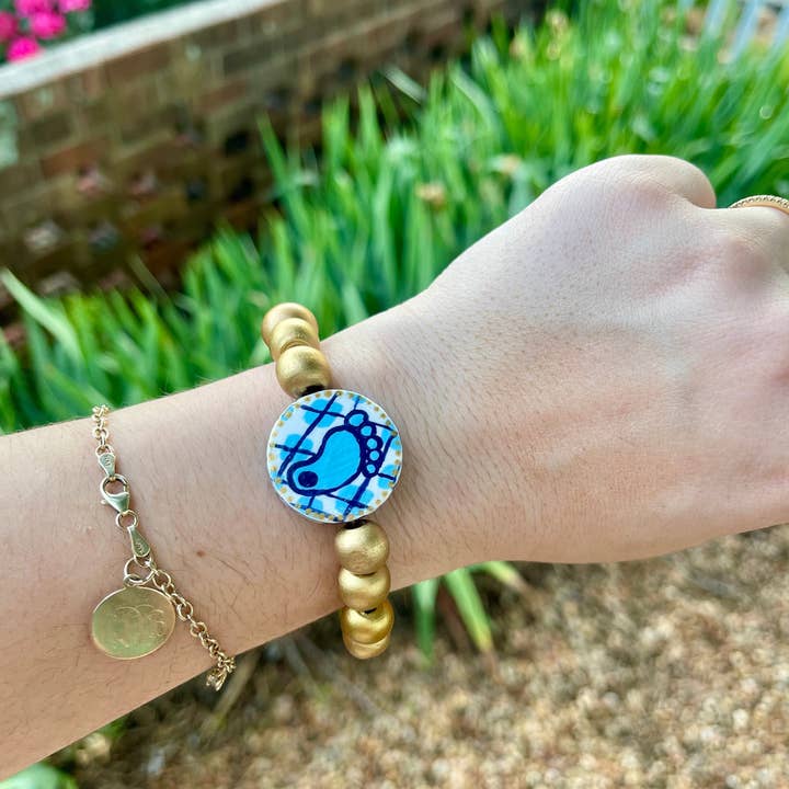 millie b & co - Wholesale Charm/Dangle Bracelet - Hand-Painted Tarheels Charm Bracelet0