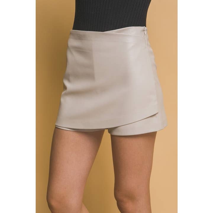 BNS - Wholesale Skort - Women's - Vegan Leather Pu Skort with Side Zipper detail
