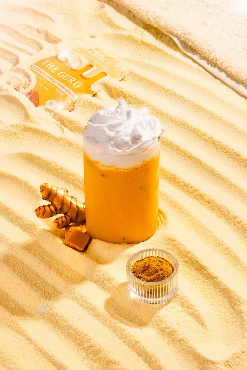 Tea and the gang - Venta al por mayor Proteínas en polvo - THE GURU – Polvo de latte de cúrcuma con sabor a butterscotch1