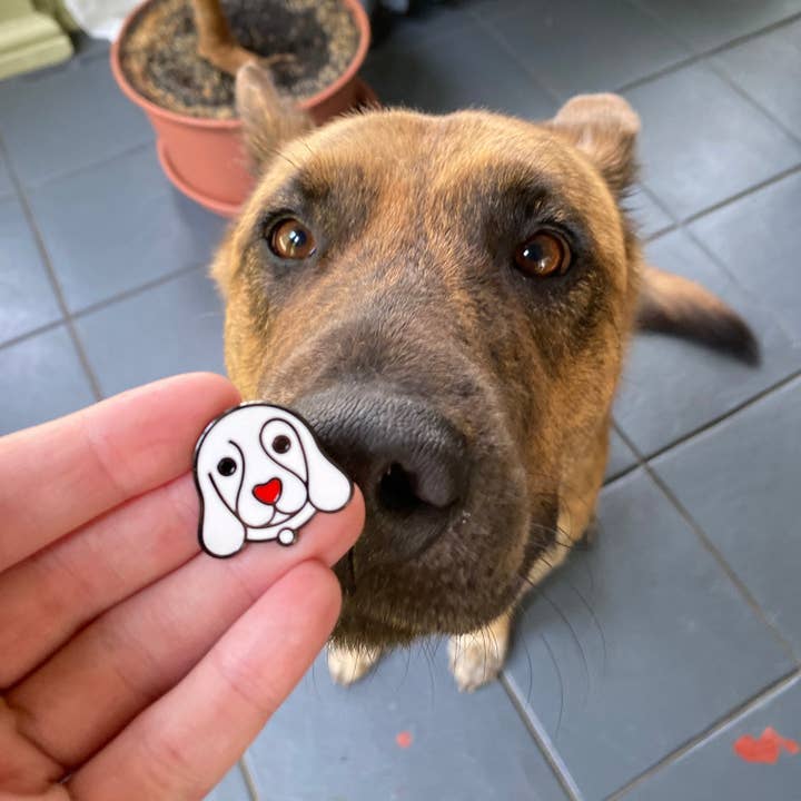 Dissent Pins – Engroshandel Reversnål/knap – Dog Rescue (vælg mellem stifter, klistermærker, bilmagneter)
