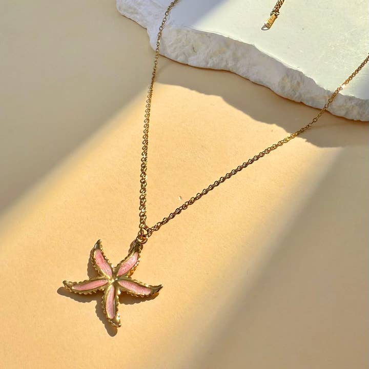 COSMOS - Wholesale Pendant/Charm Necklace - Stainless steel necklace with gold enamel starfish1