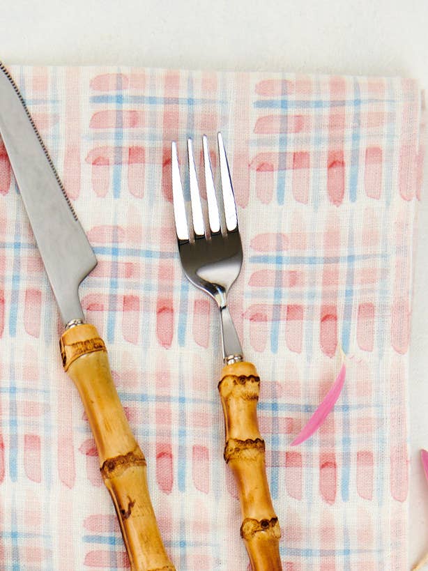 Serviettes de table à carreaux printaniers pour la vente par Darling Lemon