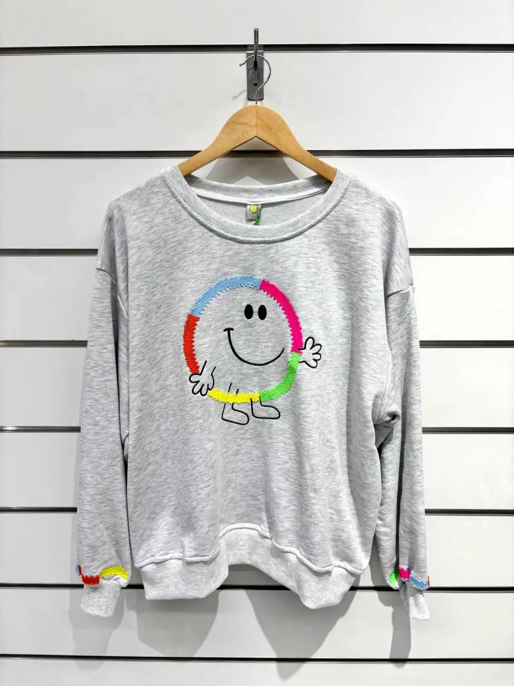 Chilli Girl Collection – wholesale Sweatshirt - Dam – Sweatshirt med rund hals och smileymotiv5