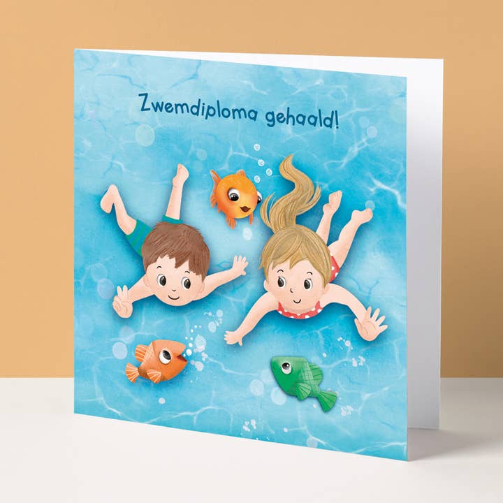 Glückwunschkarte | Schwimmabzeichen bestanden für den Großhandel von Studio Poppybird