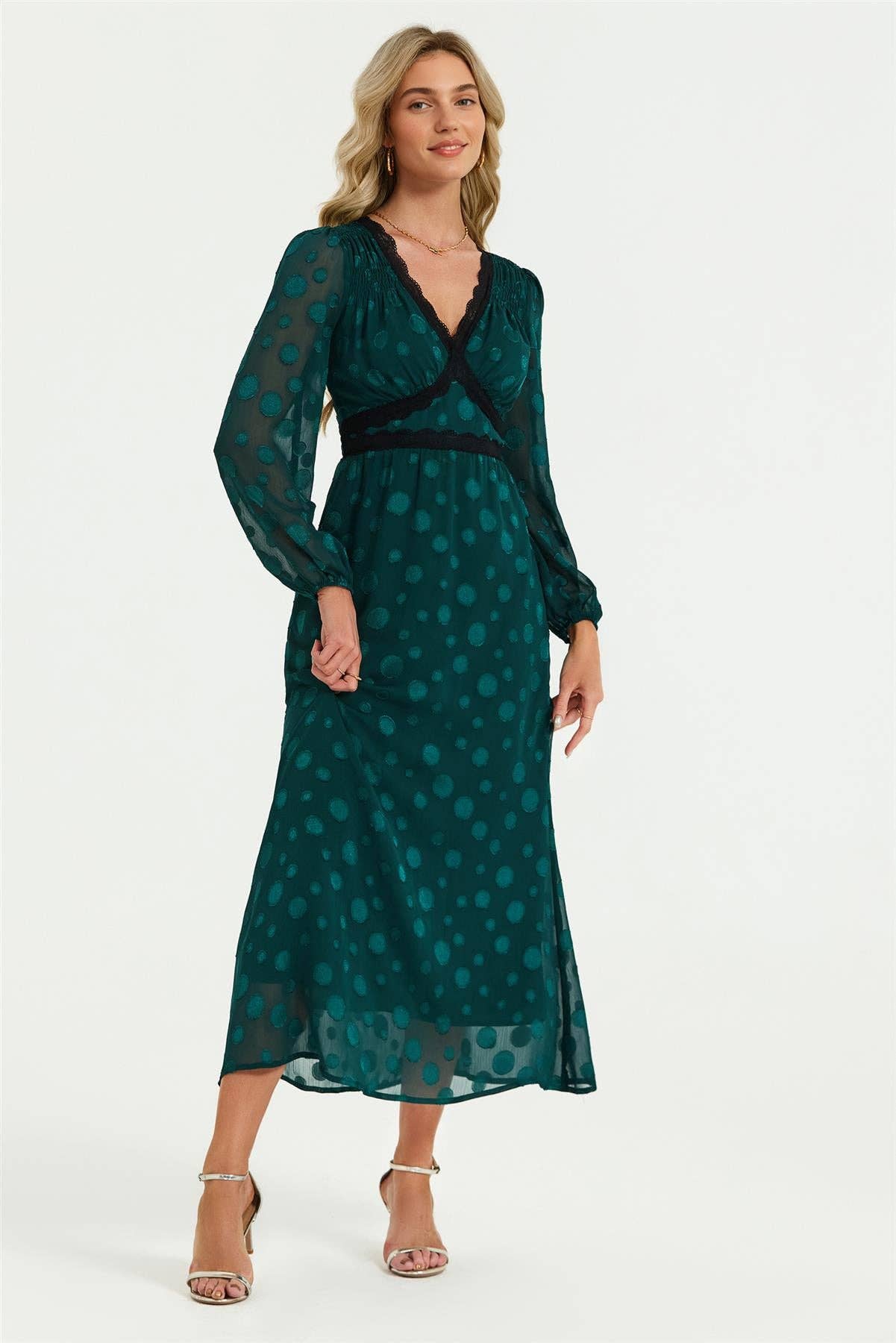 Donkergroen Maxi-jurk met lange mouwen, stippenjacquard en kanten afwerking in groen. voor groothandel op Faire4
