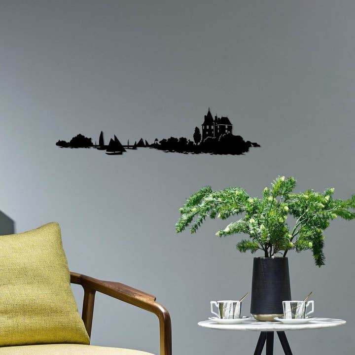 The Castle of Pornic and the Old Port (Model 83cm) for wholesale by Silhouest