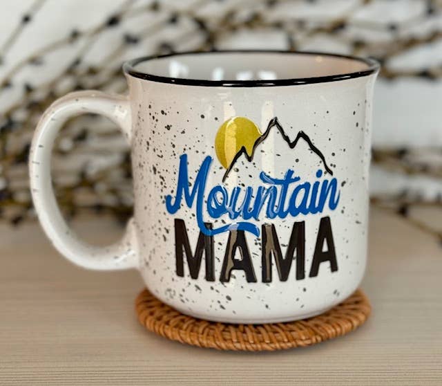 SHY Designs, LLC - Vente Tasse à café - Mug de Campfire Moucheté Mountain Mama - Tasse à Café de 15 Onces1