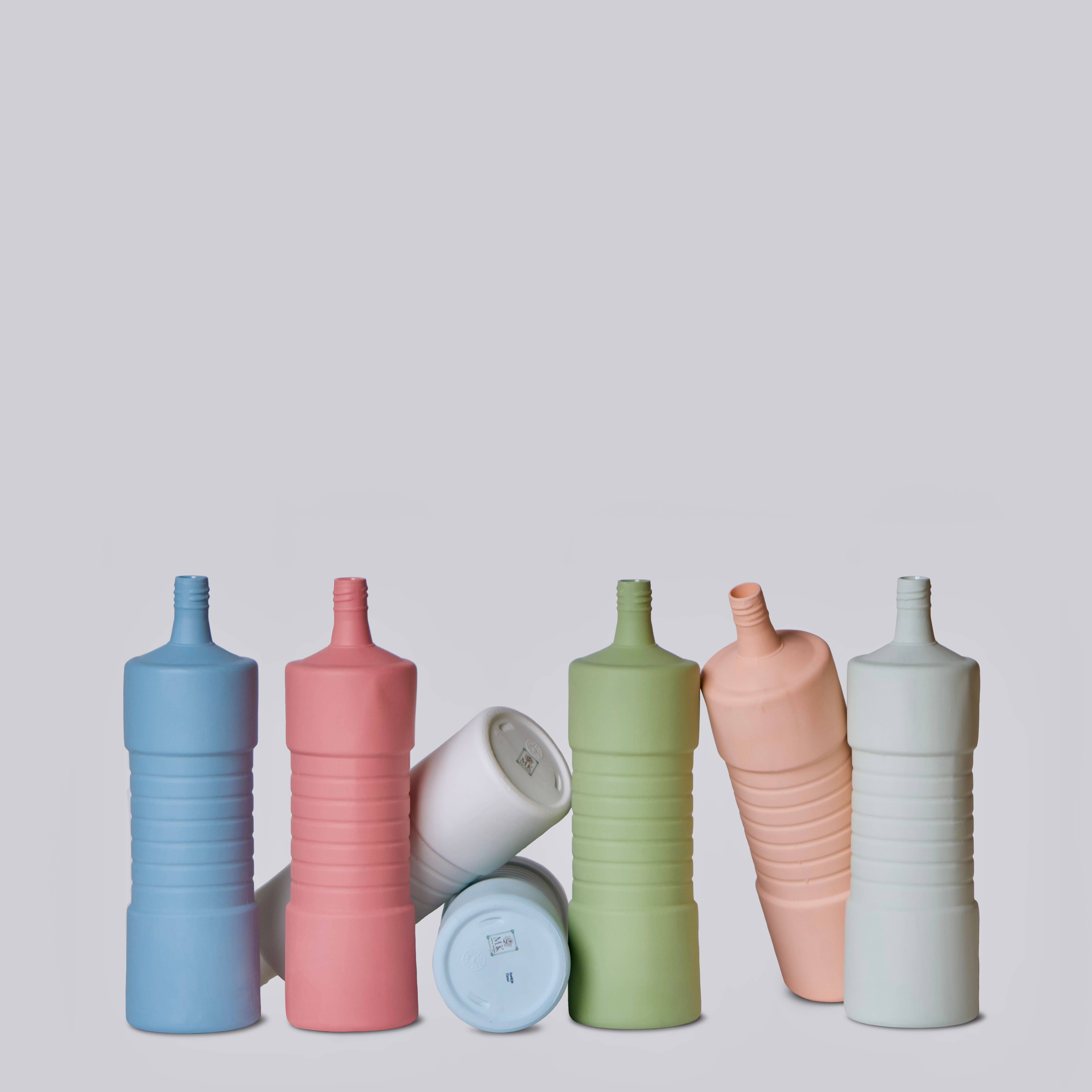 Middle Kingdom - Wholesale Vase - Matte Porcelain Ribbed Bottle Vase8
