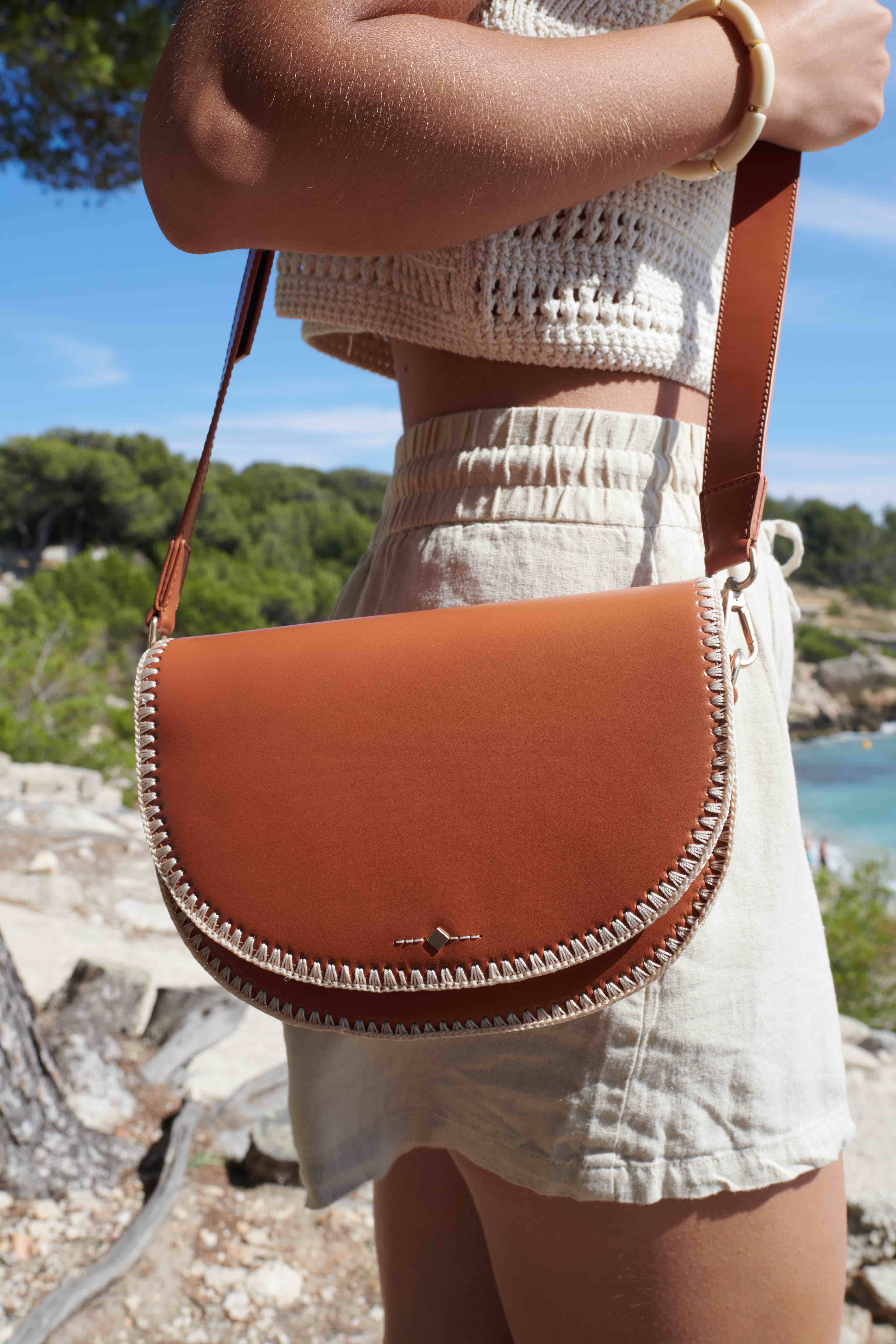 Maradji - Wholesale Messenger Bag - Women's - CAMEL ABEL EMBROIDERED RECYCLED LEATHER SHOULDER BAG3