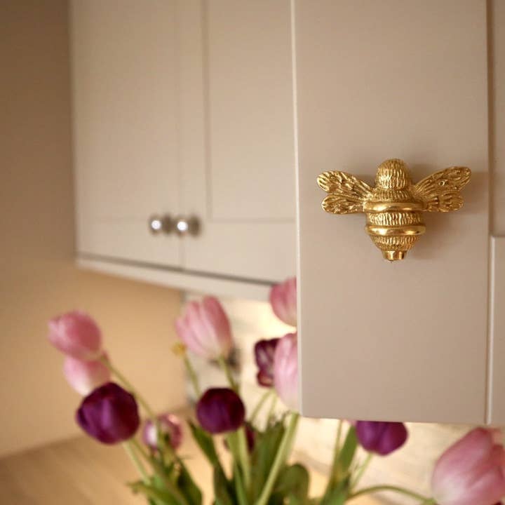 Brass bee - Wholesale Knob/Pull - Bee Drawer Knob - Brass Finish