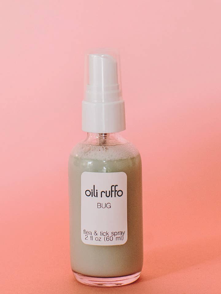 Bug Flea and Tick Spray for wholesale by Oili Ruffo