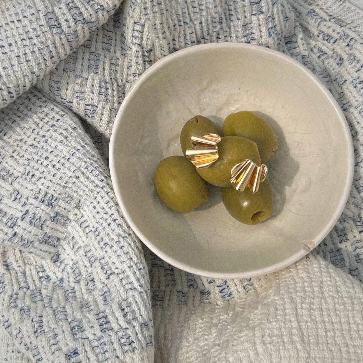 Mod + Jo - Wholesale Stud/Post Earrings - Mari Statement Studs4