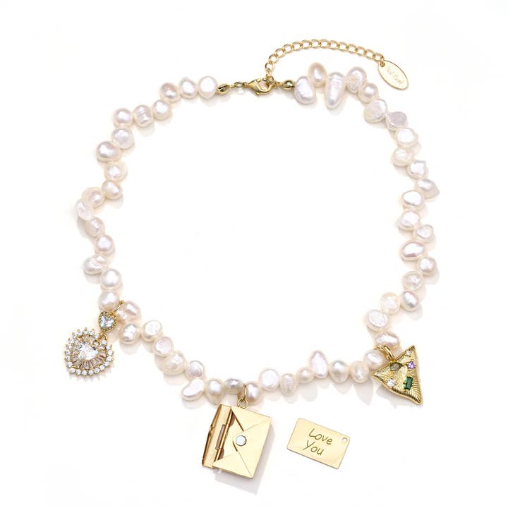 Lustrous Modernity Pearl Necklace Gift for wholesale by Val Naïf