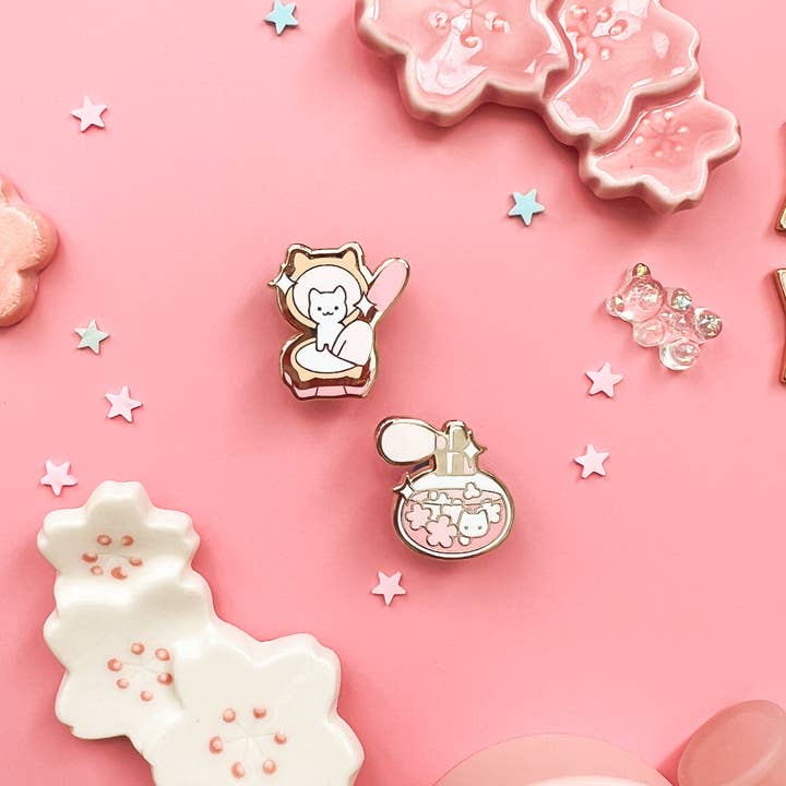 Thousand Skies - Wholesale Lapel Pin/Button - Enamel Pin - Cozy Spring Makeup Pin Set