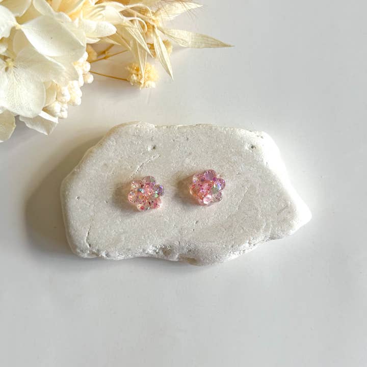 Pollie & Res - Wholesale Stud/post earrings - Flower Resin Studs19