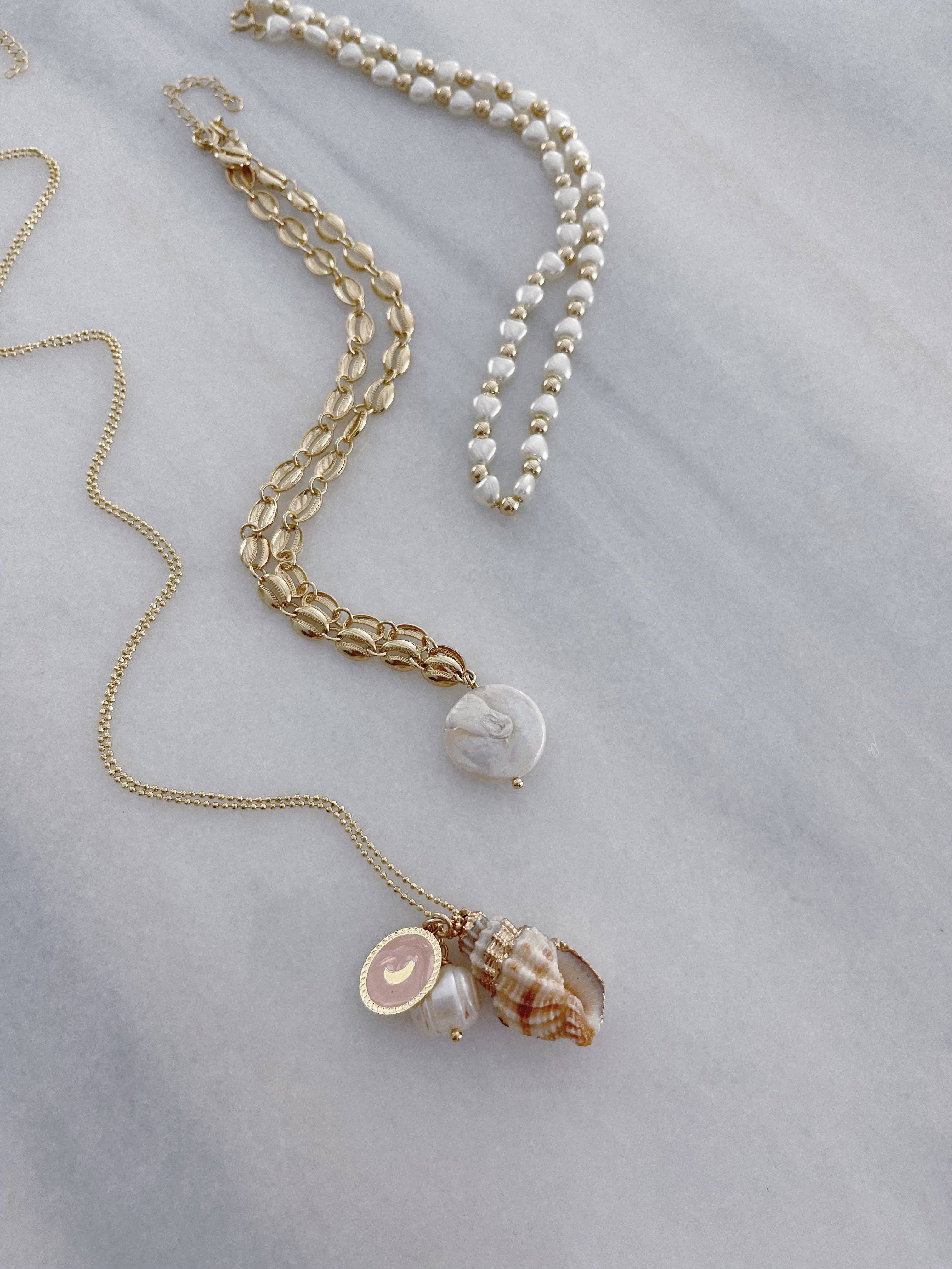 Carolina Benoit - Wholesale Pendant/Charm Necklace - Seashells By The Seashore Necklace4