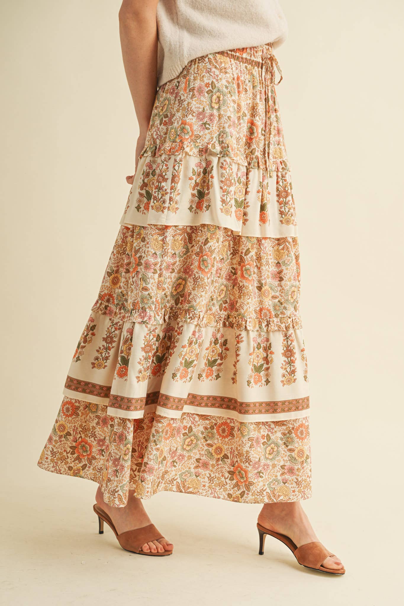 &MERCI - Wholesale Skirt - Women's - RUFFLE TIERED BORDER PRINT MIDI SKIRT MSK41665