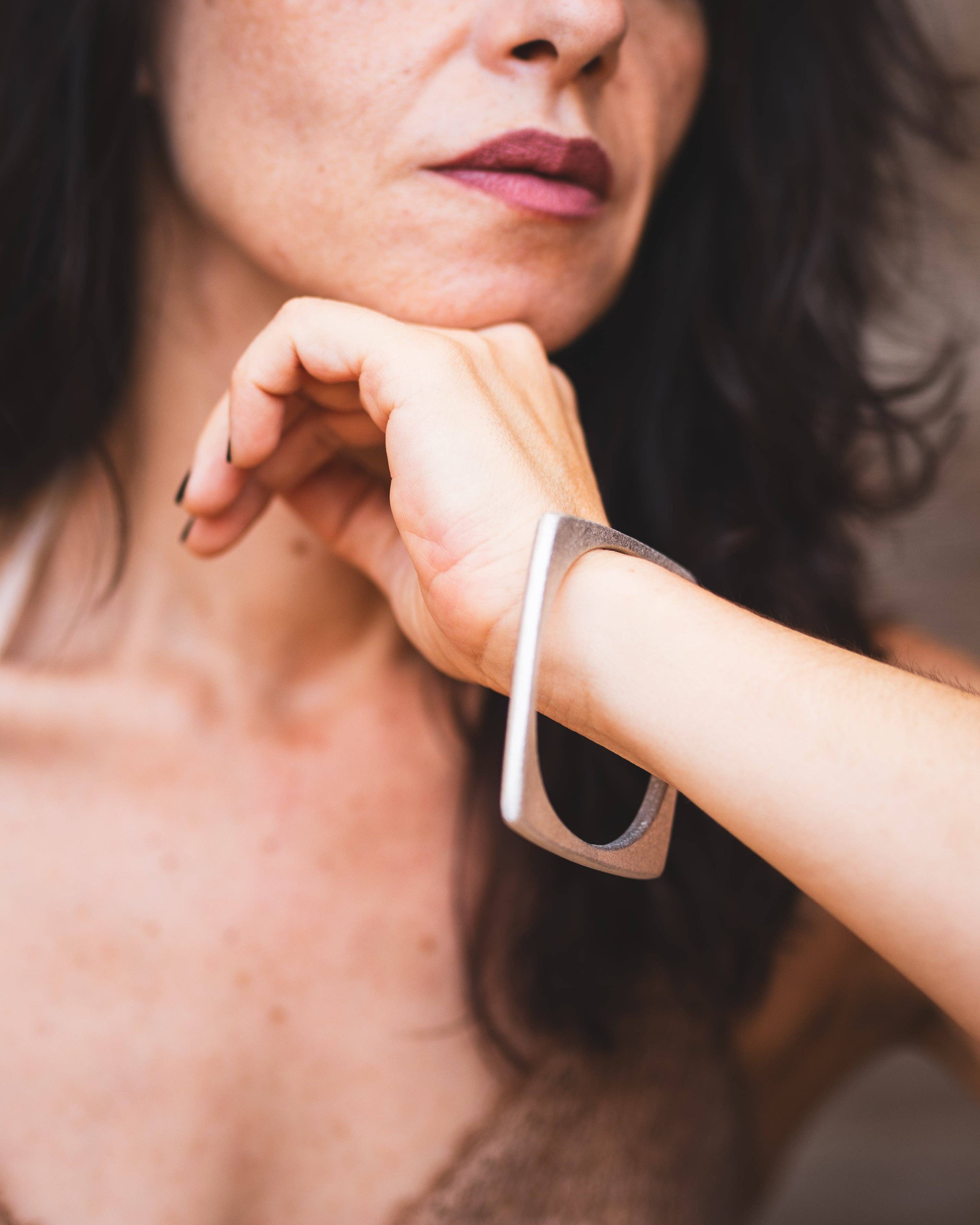 No War Factory s.r.l. - Wholesale Bangle Bracelet - Square Bracelet1