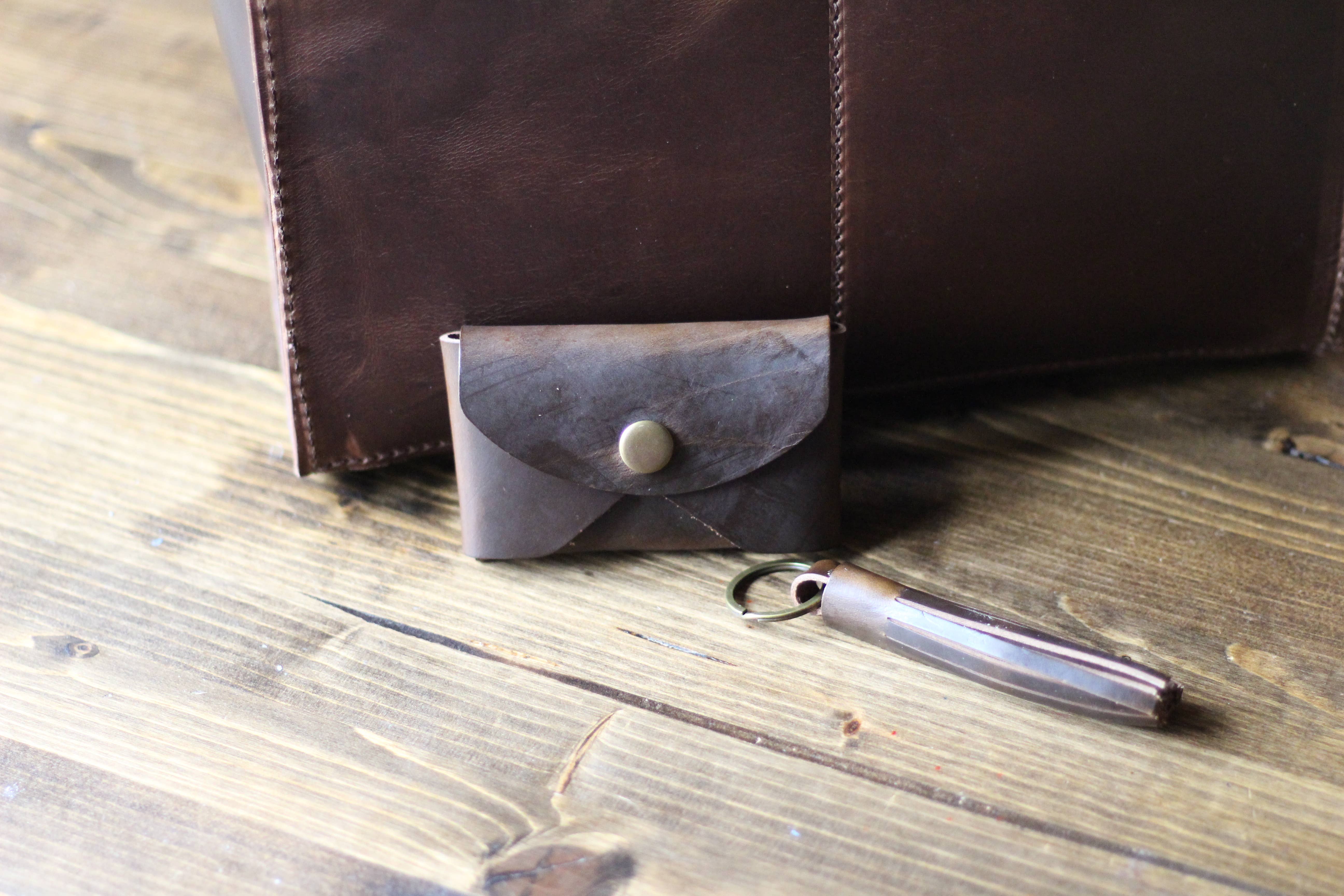 Wild Things Leather Goods - Wholesale Ketting met gebedskralen - Volnerf Rozenkrans Tasje / Munttasje / Schat Tasje1