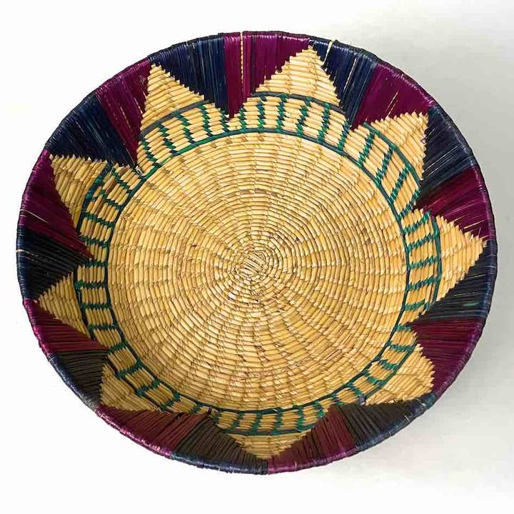 Cestini in paglia di sorgo poco chiaro viola e verde | 13,5" x 3,5" per la vendita all'ingrosso da parte di The Niger Bend