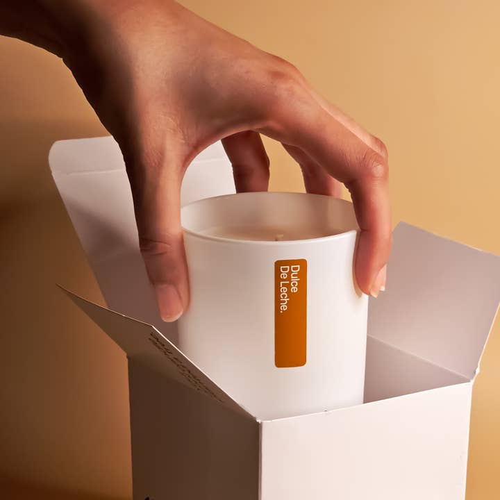 Vela de Dulce de Leche - 5oz | 7oz - Caramelo Salado, Leche y Almendra para venta al por mayor de Omni®