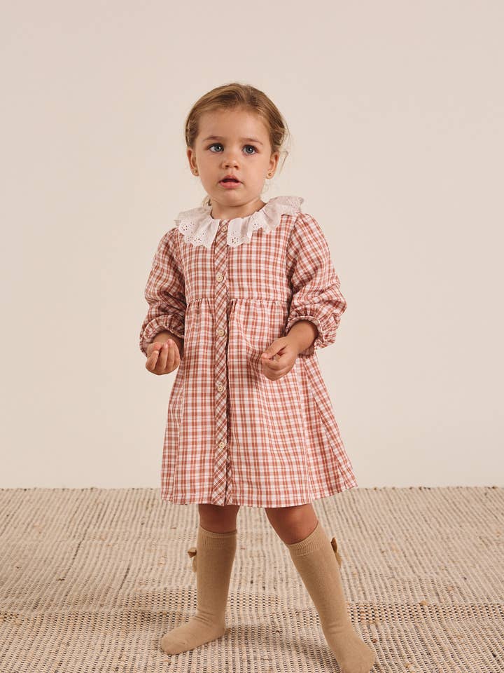 Baby-Mädchenkleid mit orange-weiß kariertem Muster und Rüschenkragen für den Großhandel von Dadati