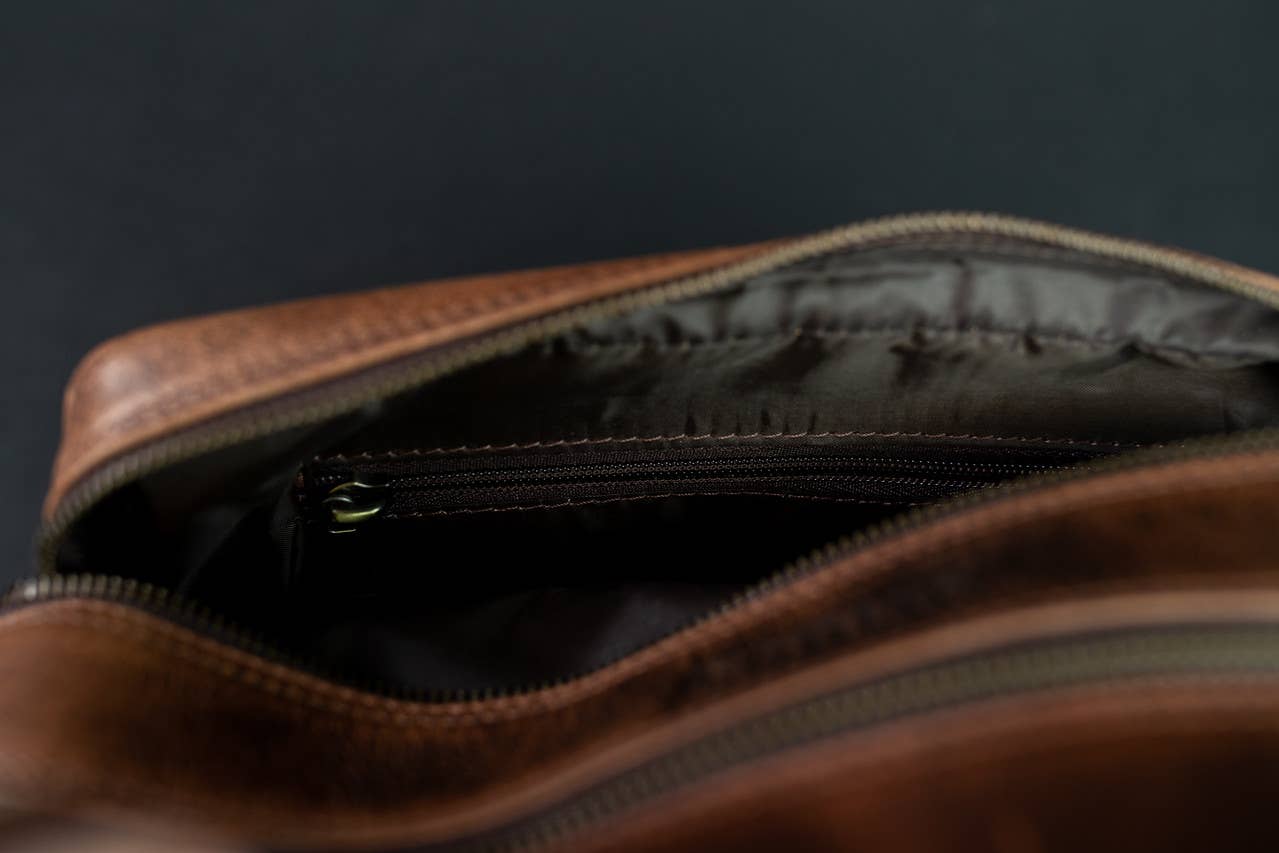 Kodiak Leather - Wholesale Toiletry Bag - Men's - Buffalo Leather Dopp11
