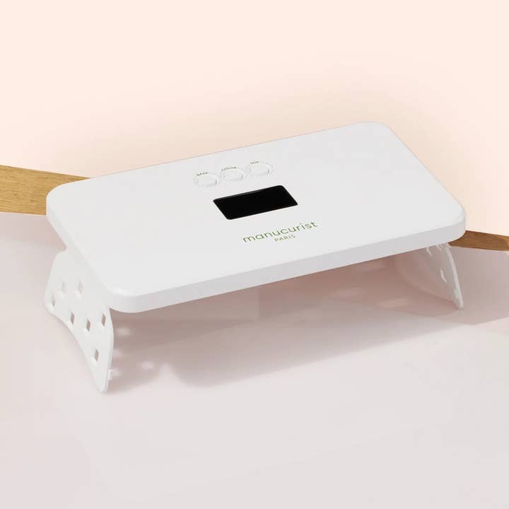 Manucurist, Inc. - Wholesale Nailcare Set - Accessories - LED Lamp Pro Premium 36W0